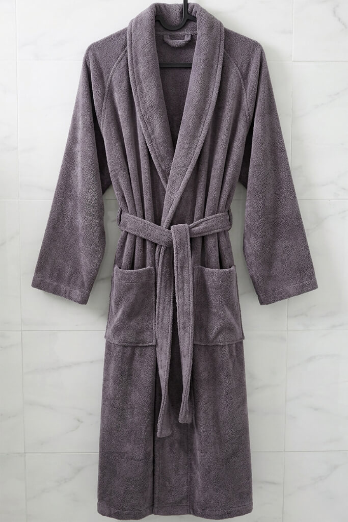 Bath-Robe-03